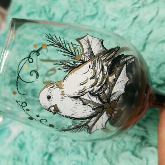 Cypress Refresh wine glass - Picture 2 of 7